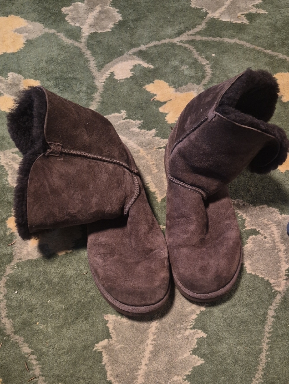UGG Chestnut Suede Shearling Short Boots - Picture 1 of 6